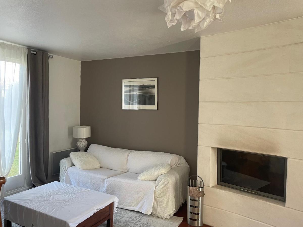 Bed and Breakfast Les Terrasses Des Gardies Pignan Exterior foto